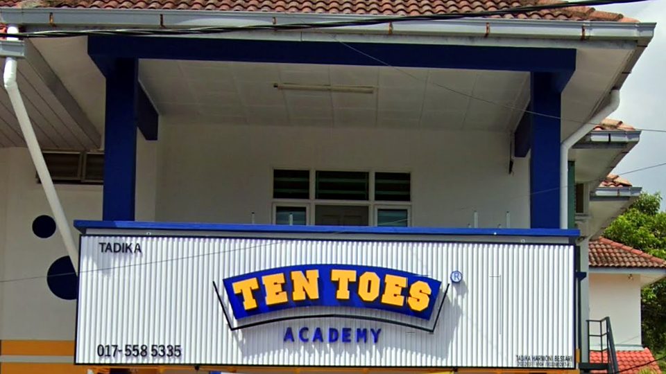 Ten Toes Alma 分园门面